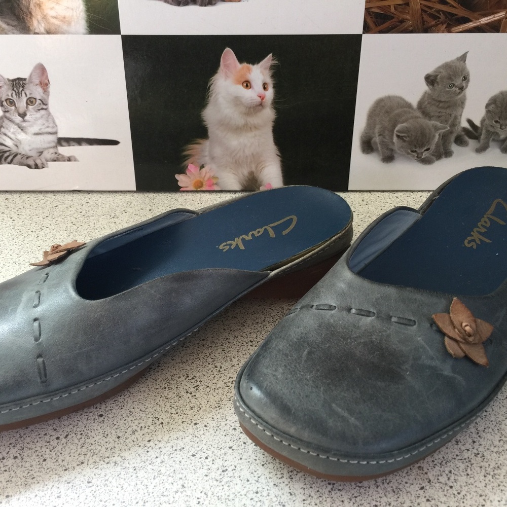 Clarks blue mules